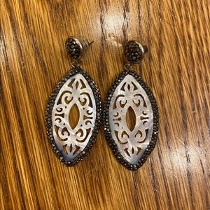 Sparkle dangle pearl earrings